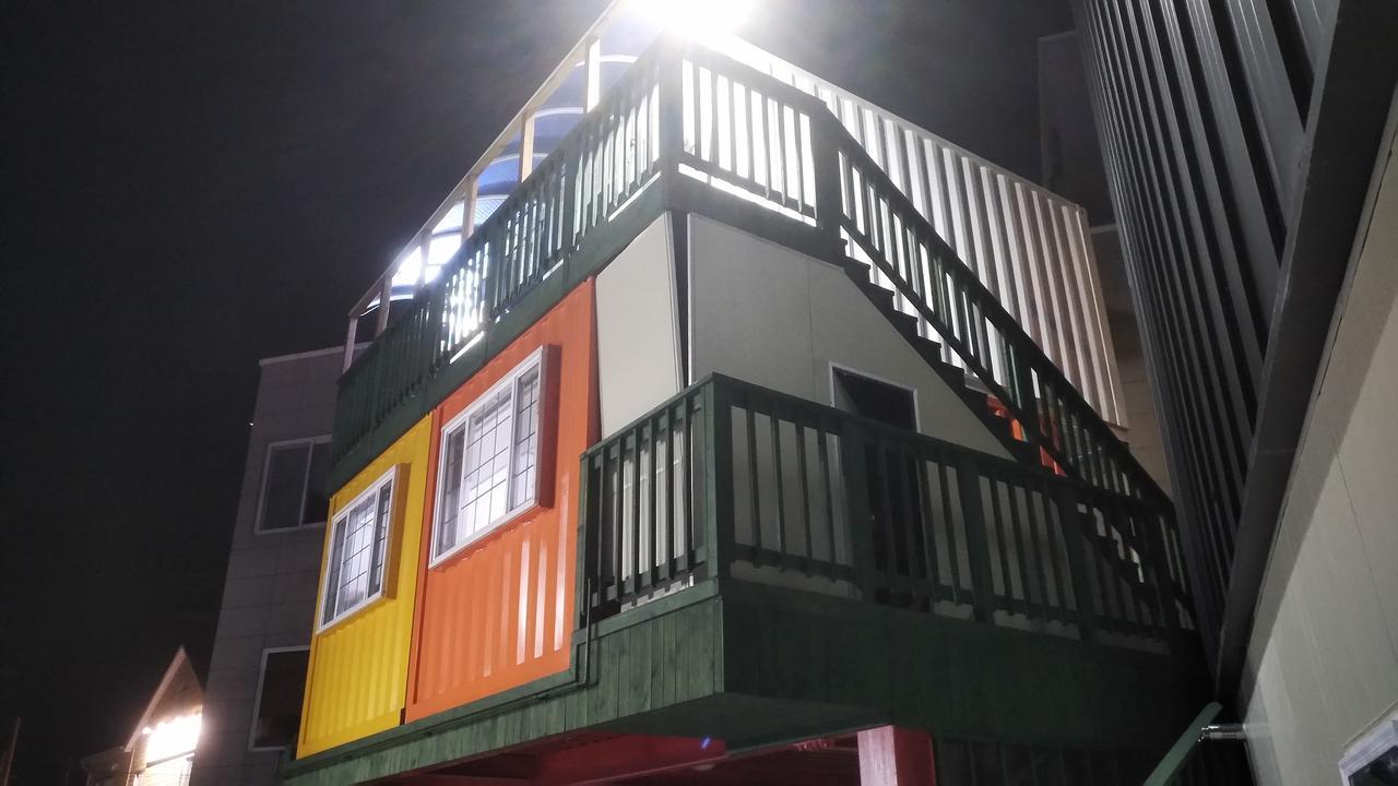 Ocean Capsule Guesthouse Gangneung Exterior foto